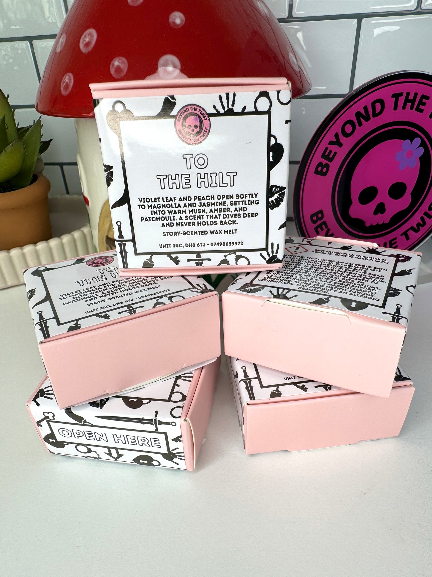 “To The Hilt" Story Scented Wax Melt - 50g