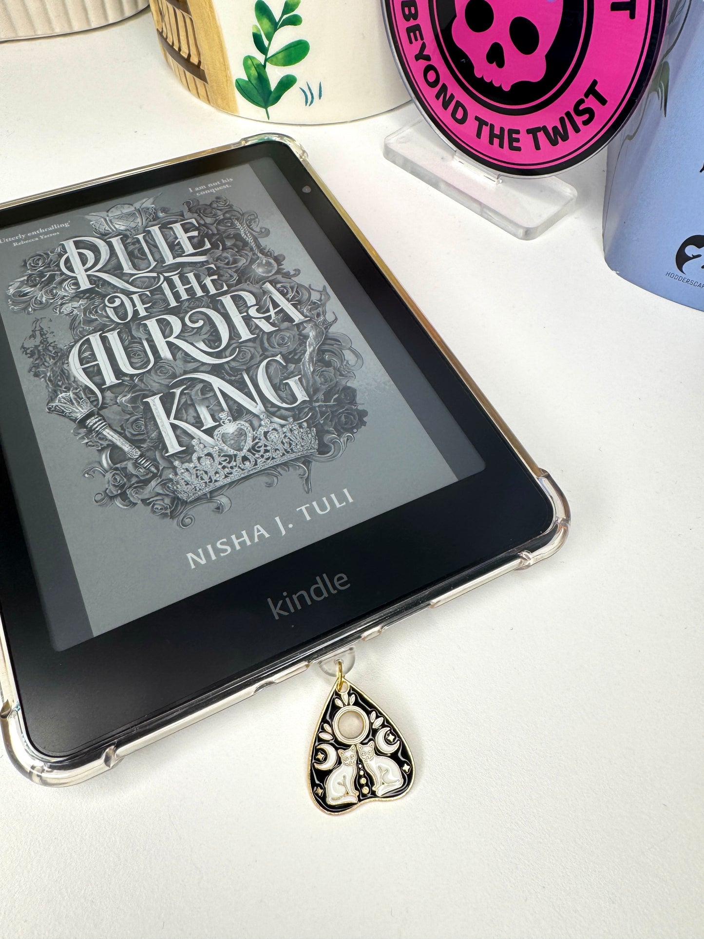 Twin Kitty Planchette eReader Charm Dust Plug