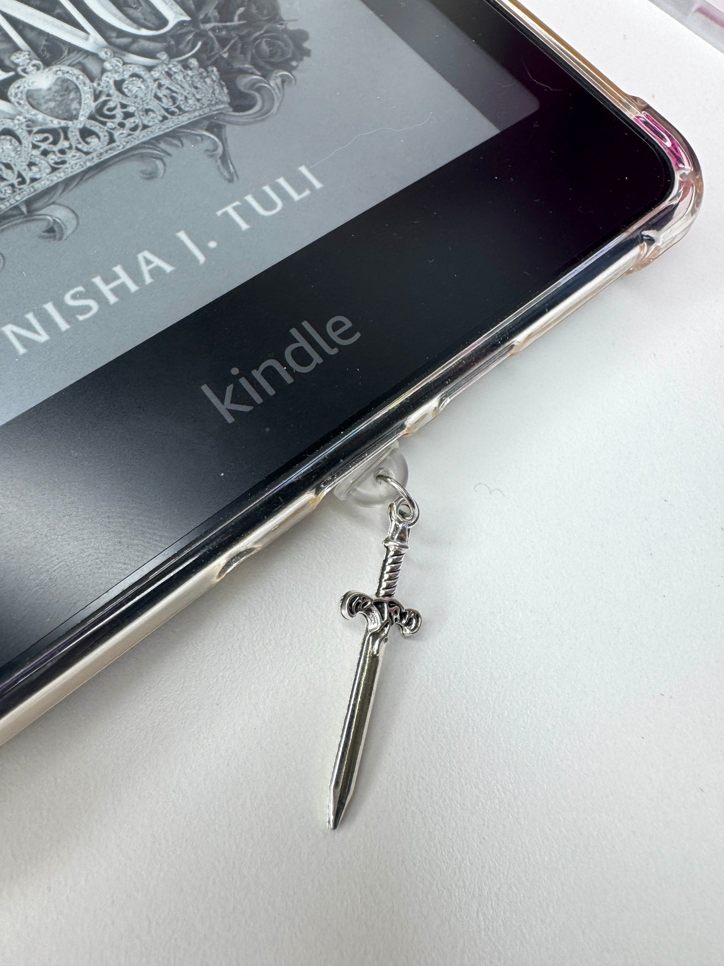 Dagger eReader Charm Dust Plug