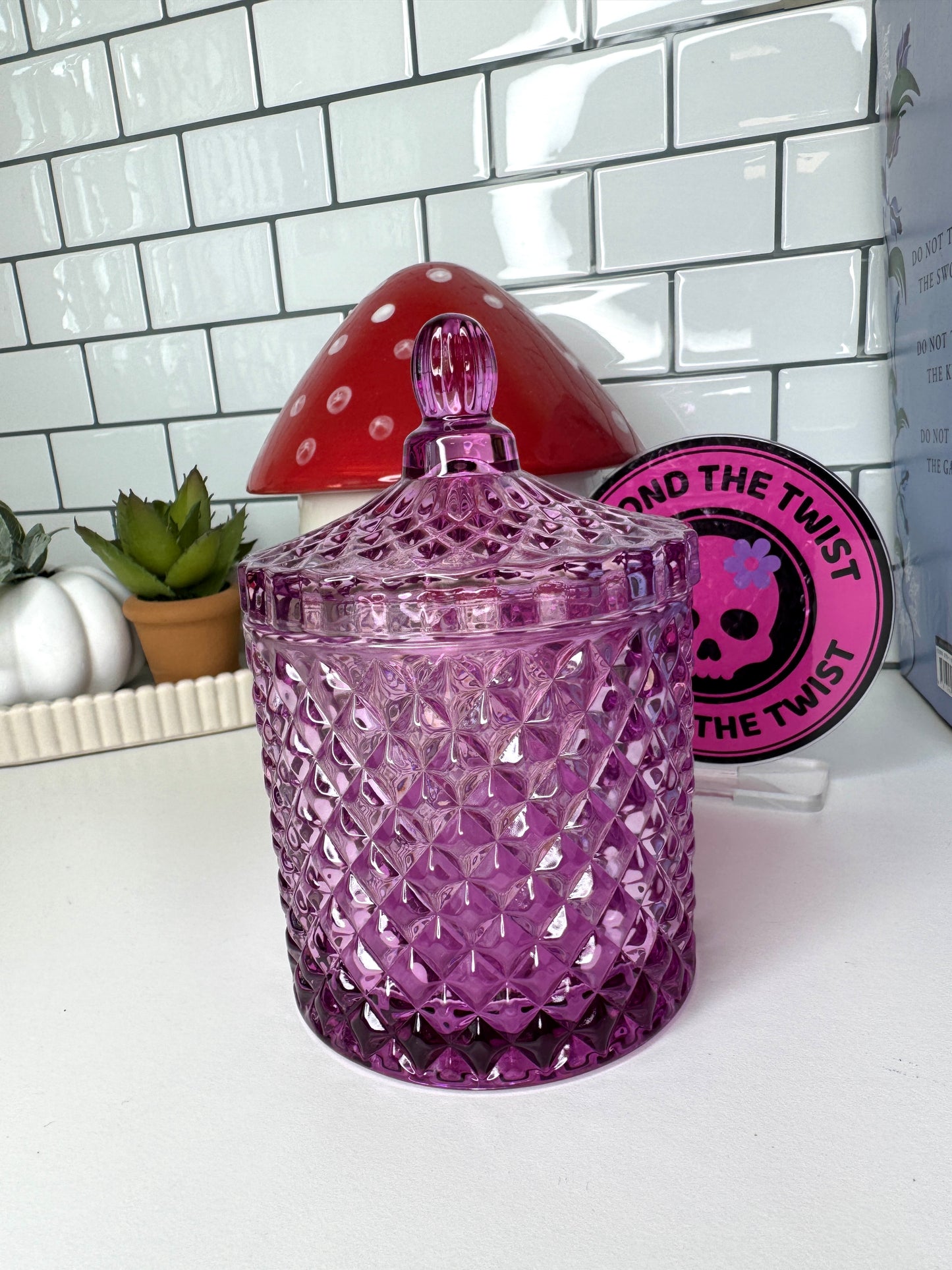 The Lover's Embrace - Story Scented Wickless Candle - 200g
