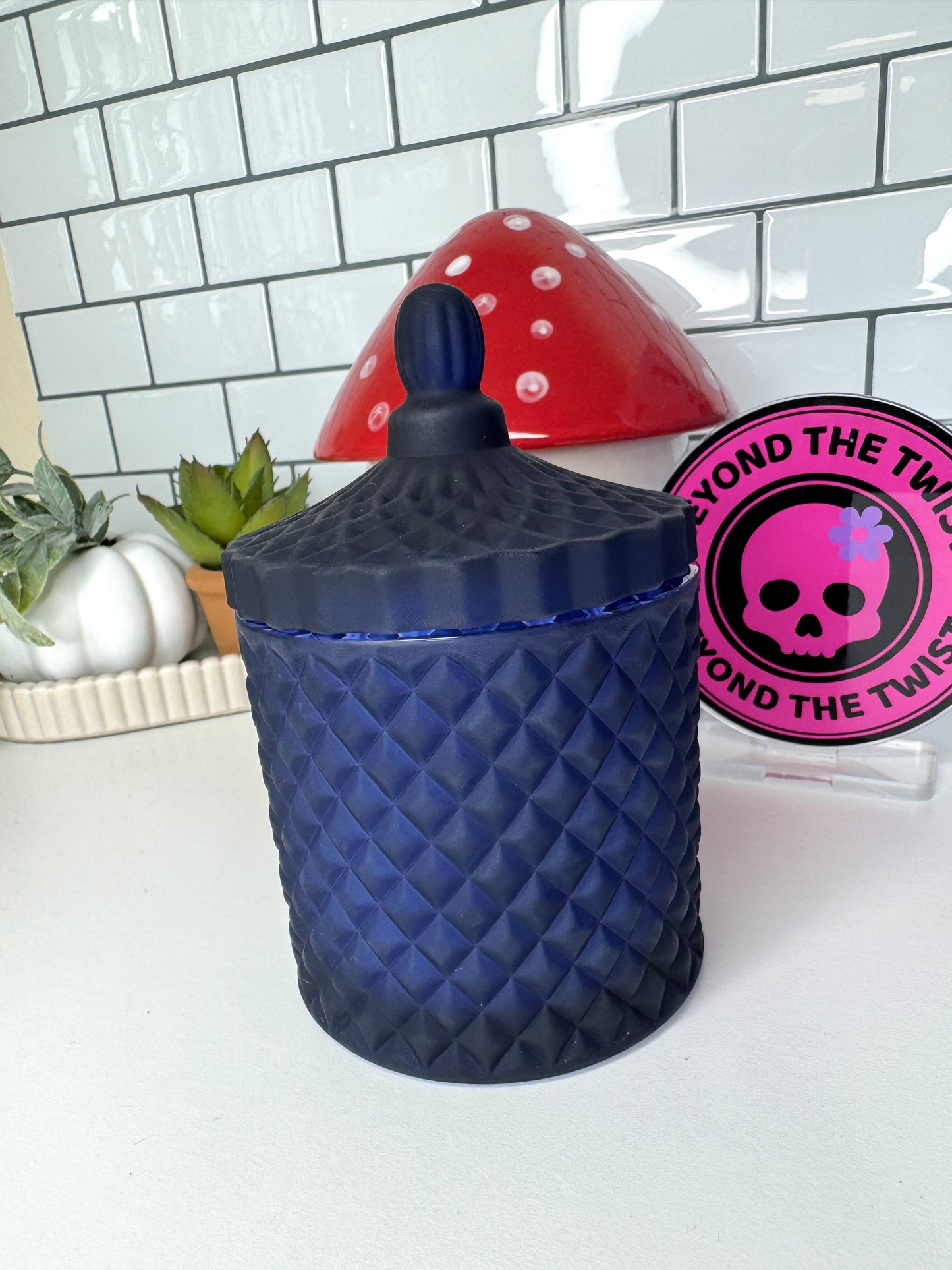 The Lover's Embrace - Story Scented Wickless Candle - 200g
