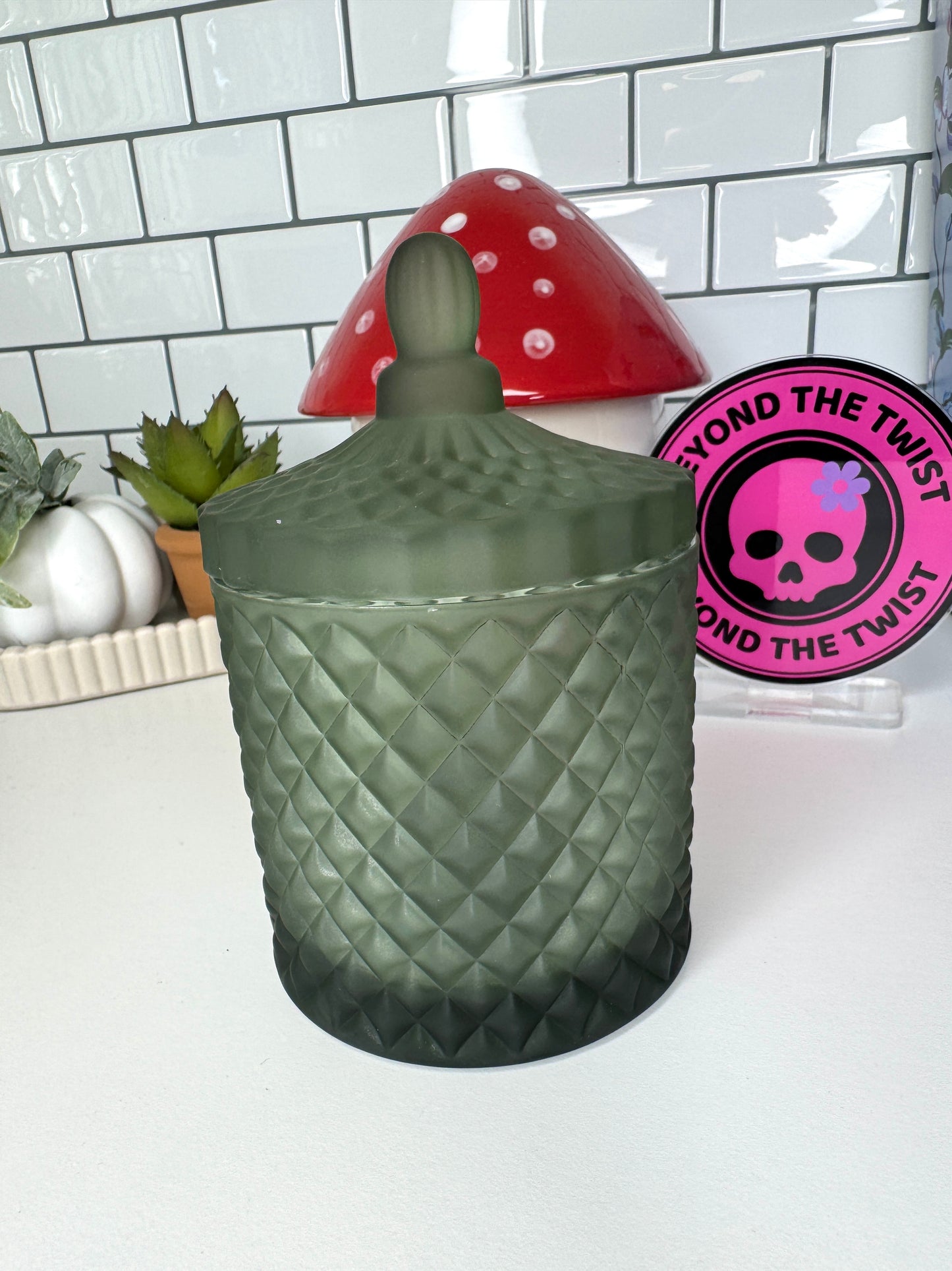 The Lover's Embrace - Story Scented Wickless Candle - 200g