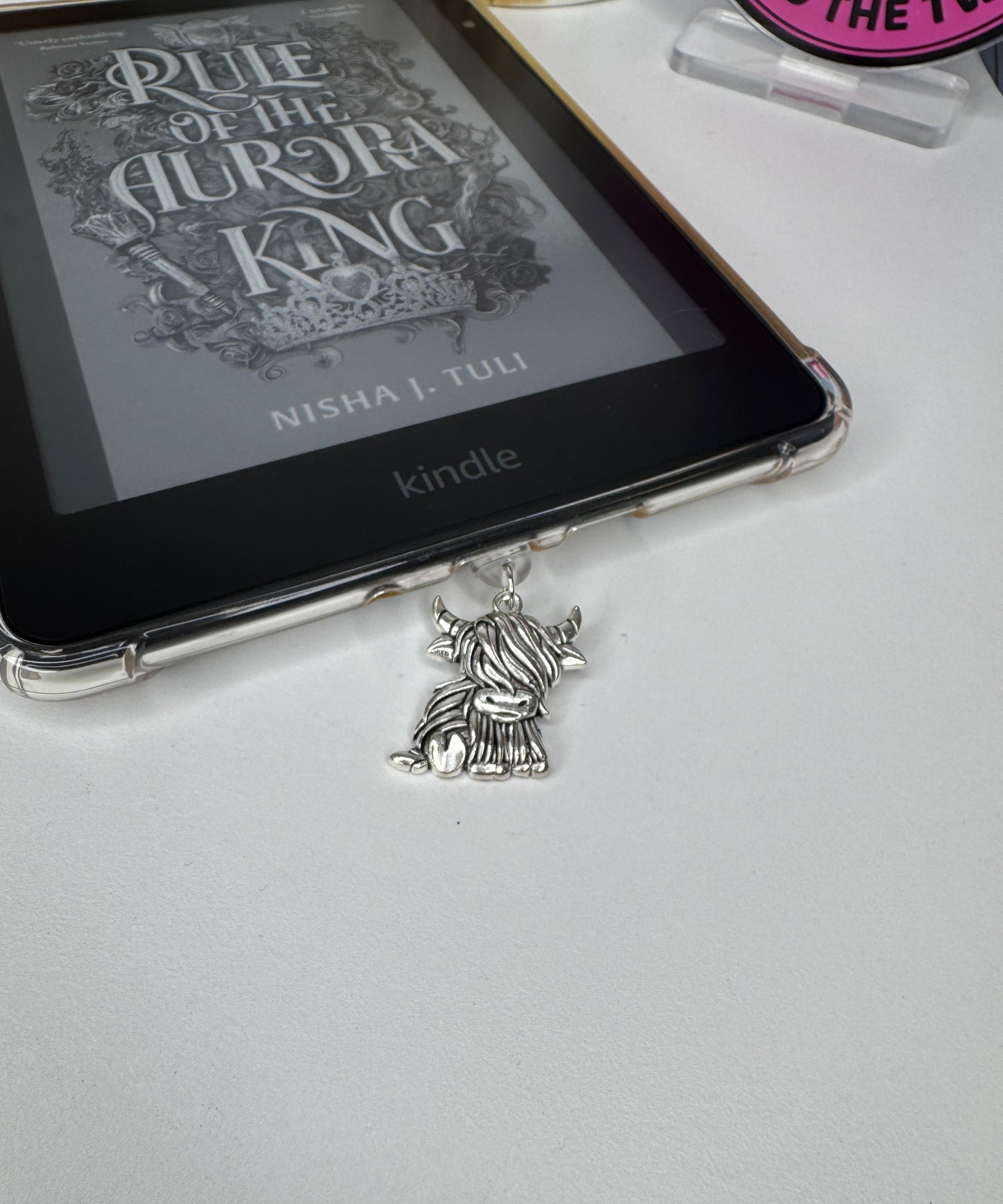 Highland Cow eReader Charm Dust Plug
