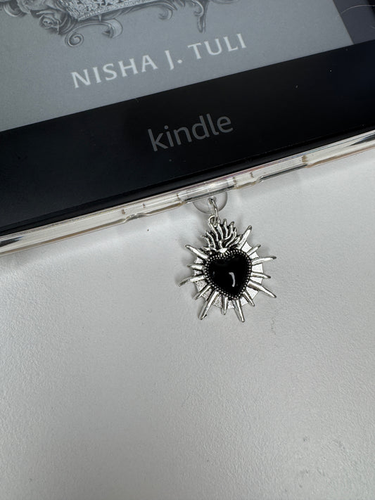 Black Heart eReader Charm Dust Plug