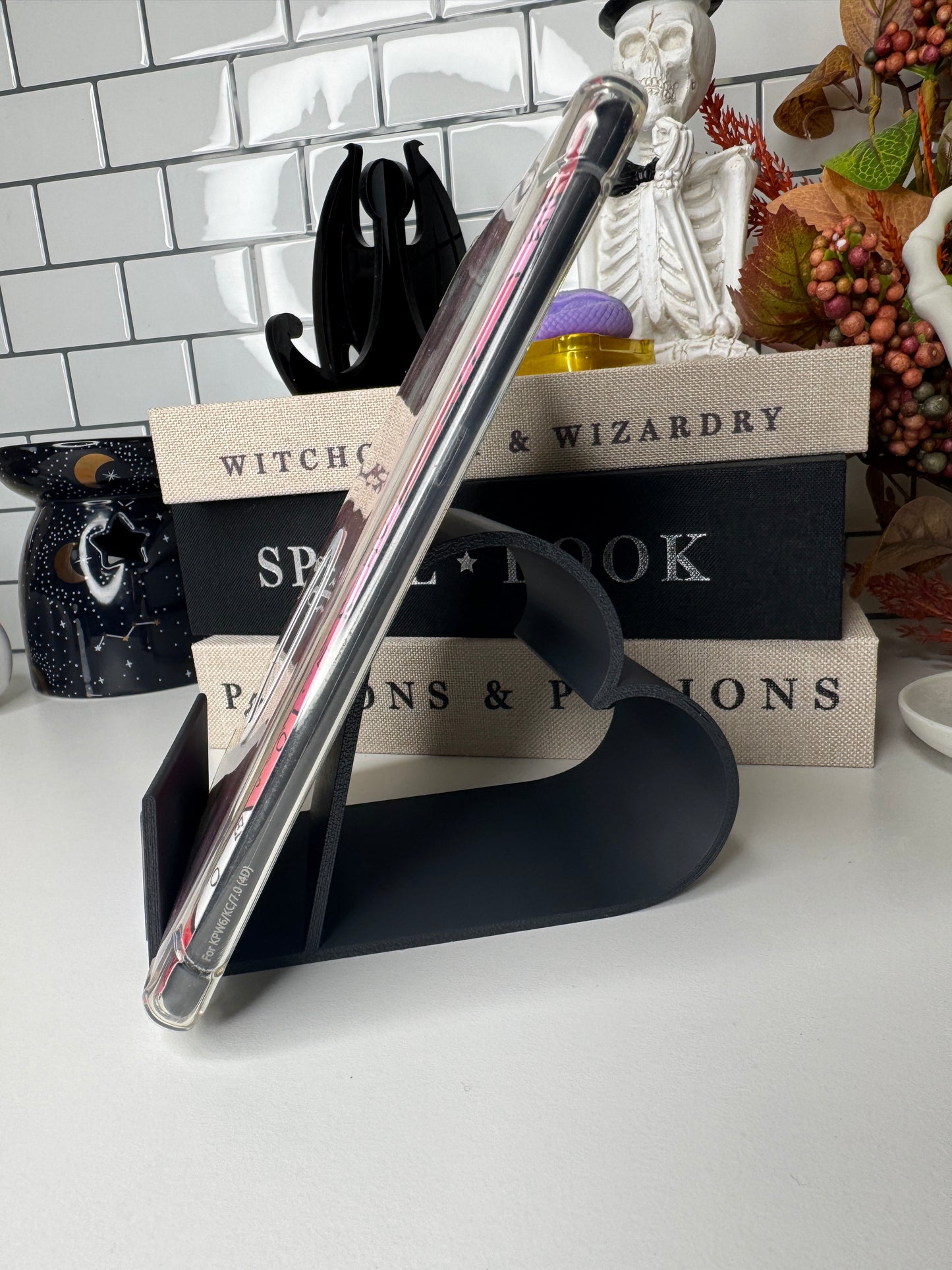Just One More Chapter eReader Stand