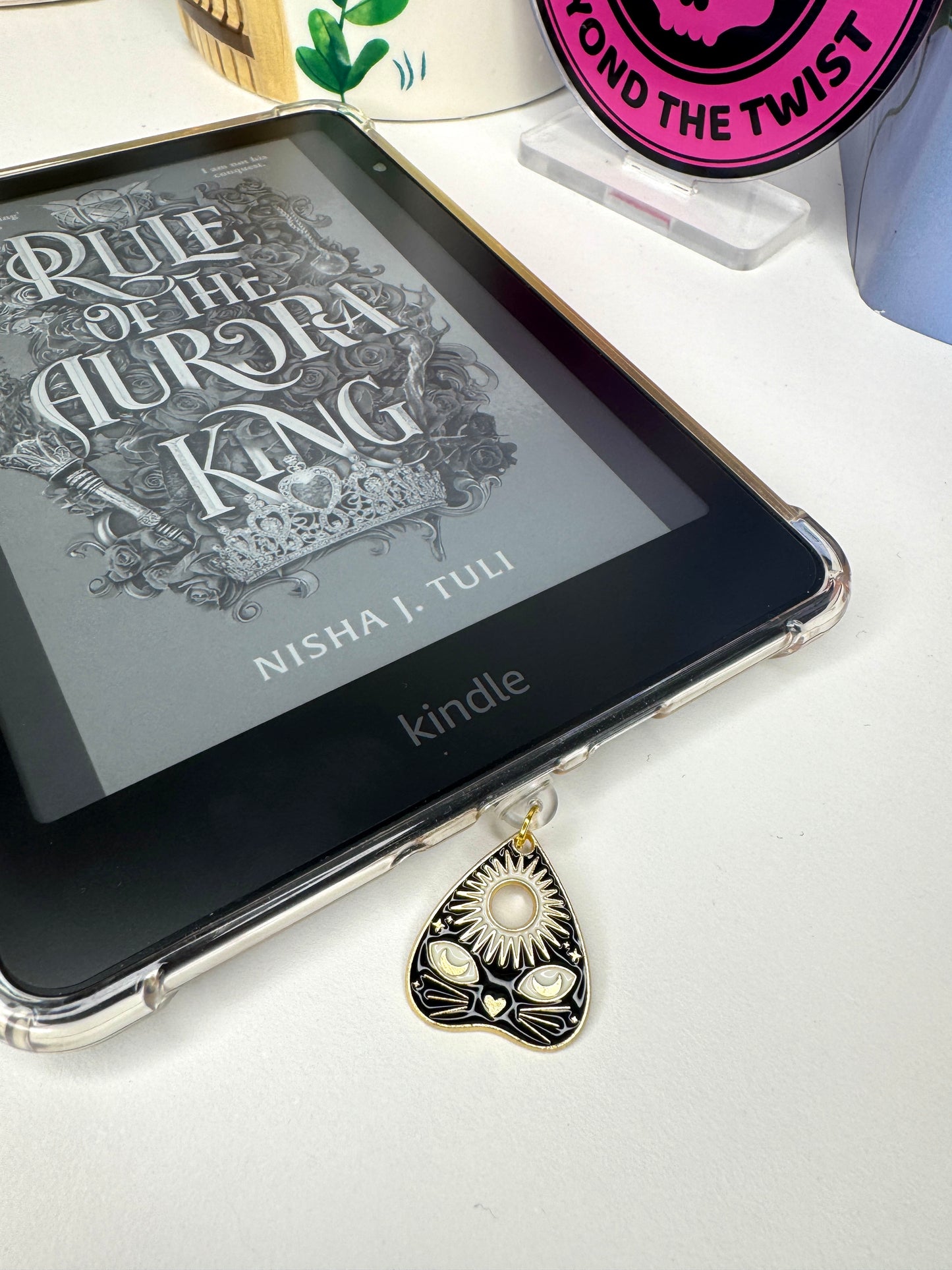 Black Cat eReader Charm Dust Plug