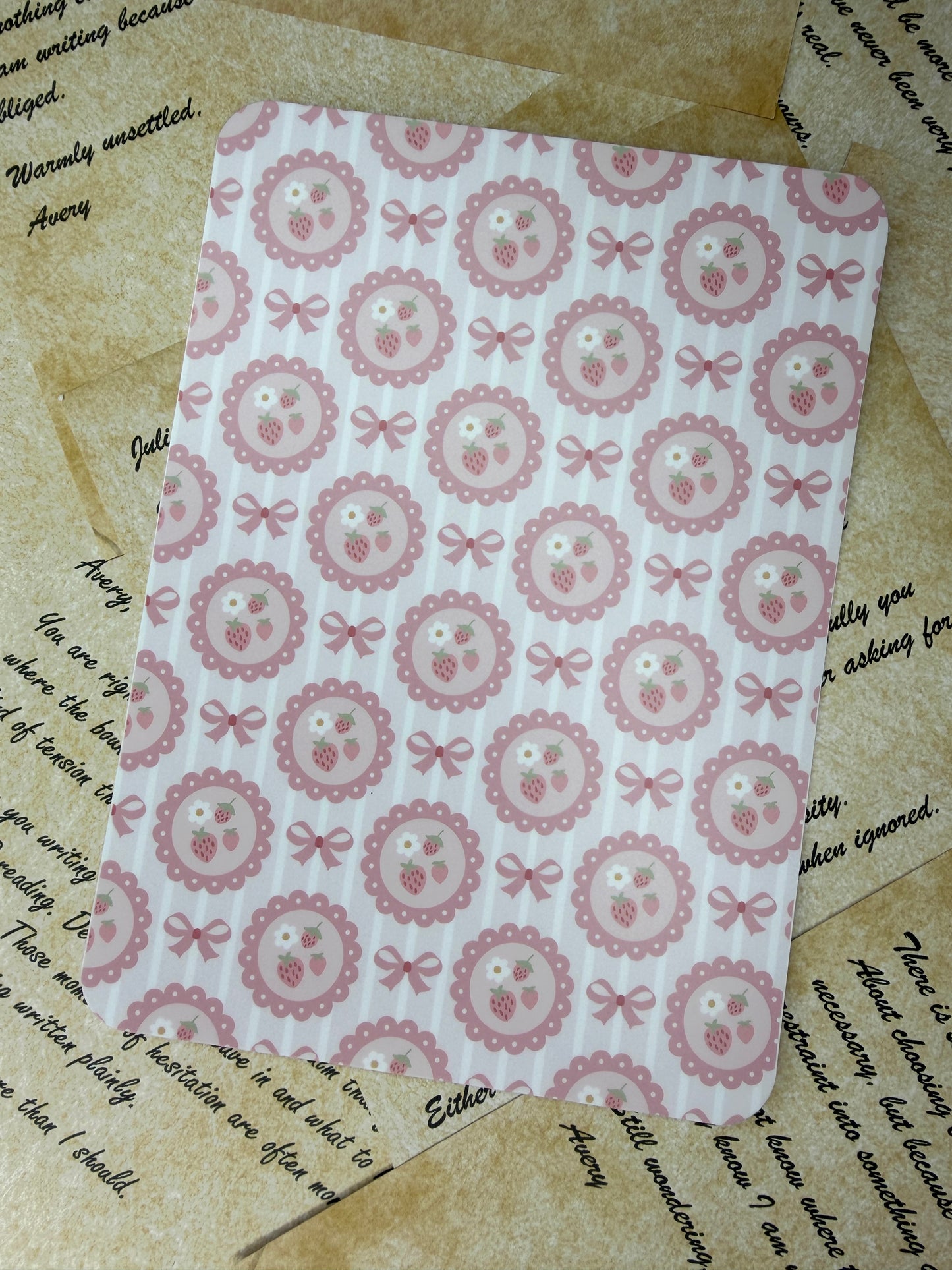 Strawberry Frames Kindle Insert