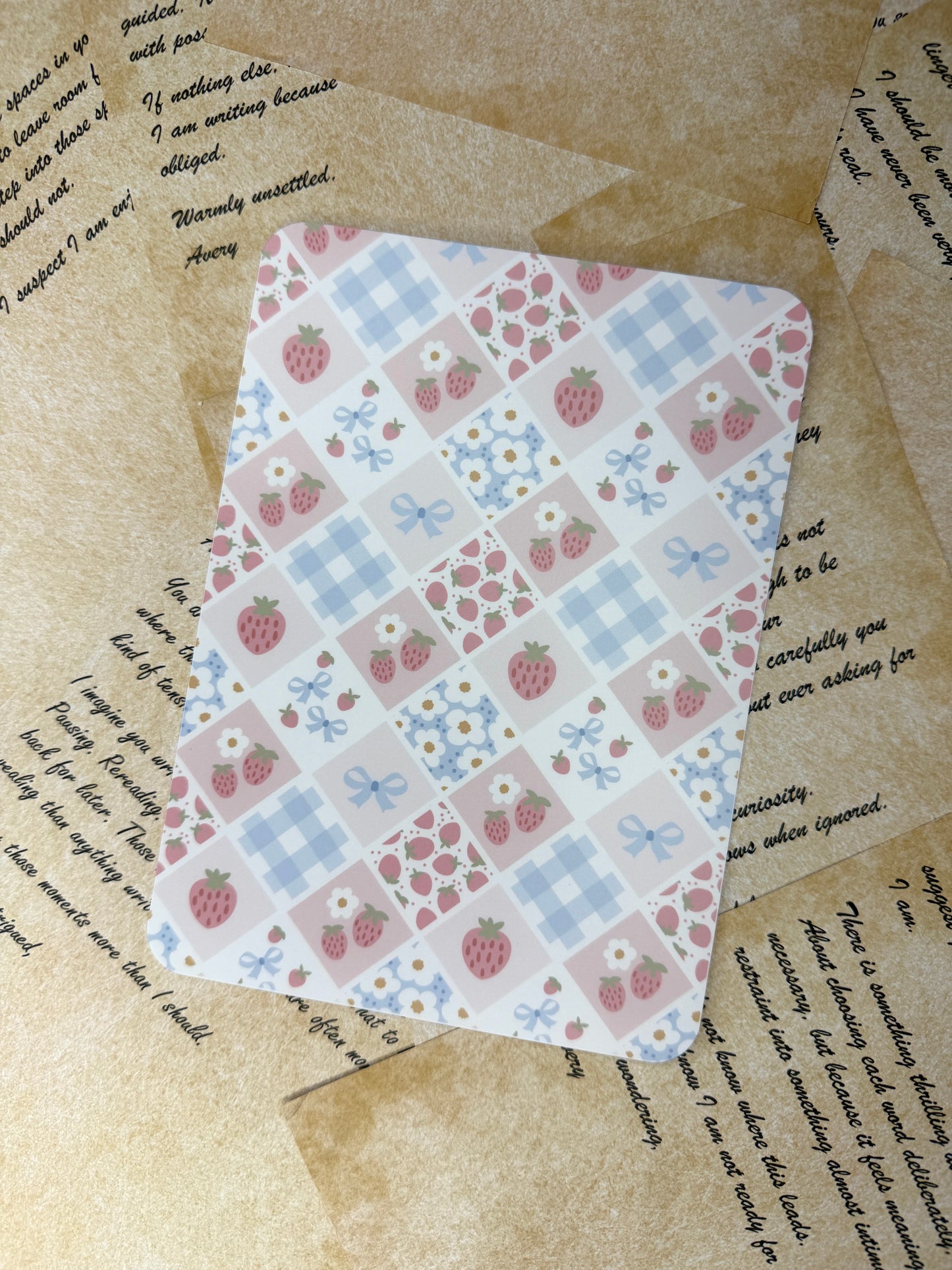 Strawberry Gingham Kindle Insert