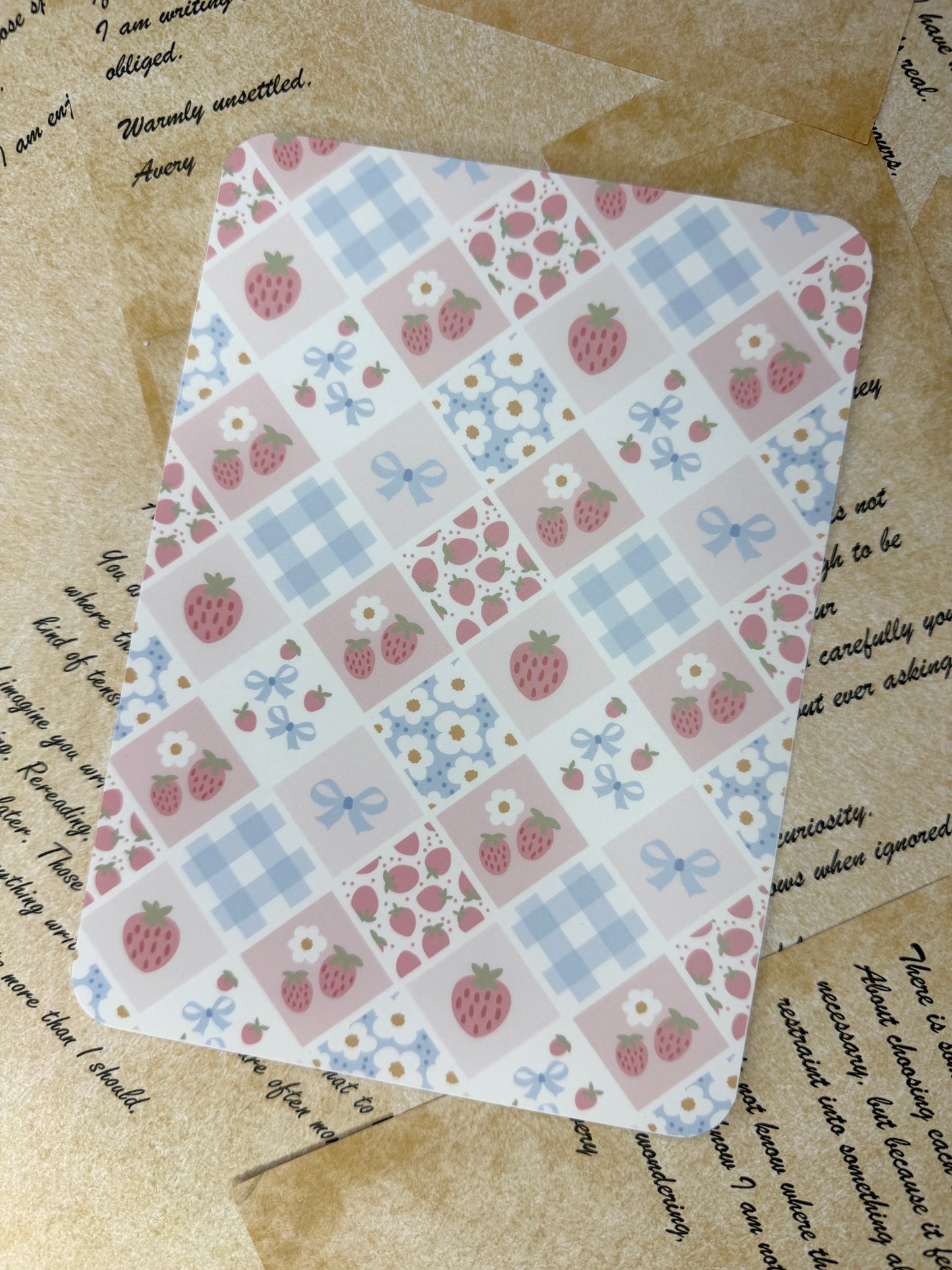 Strawberry Gingham Kindle Insert