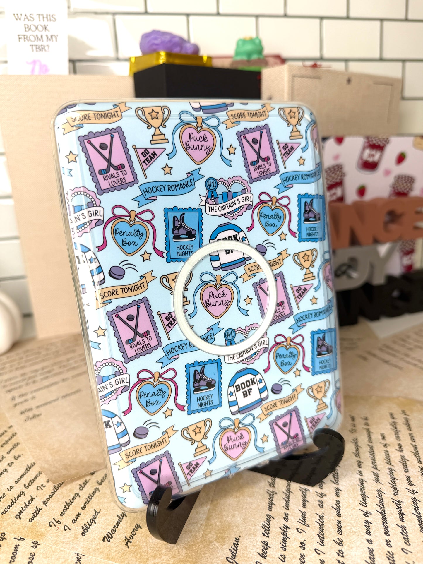 Hockey Romance Pattern Kindle Insert