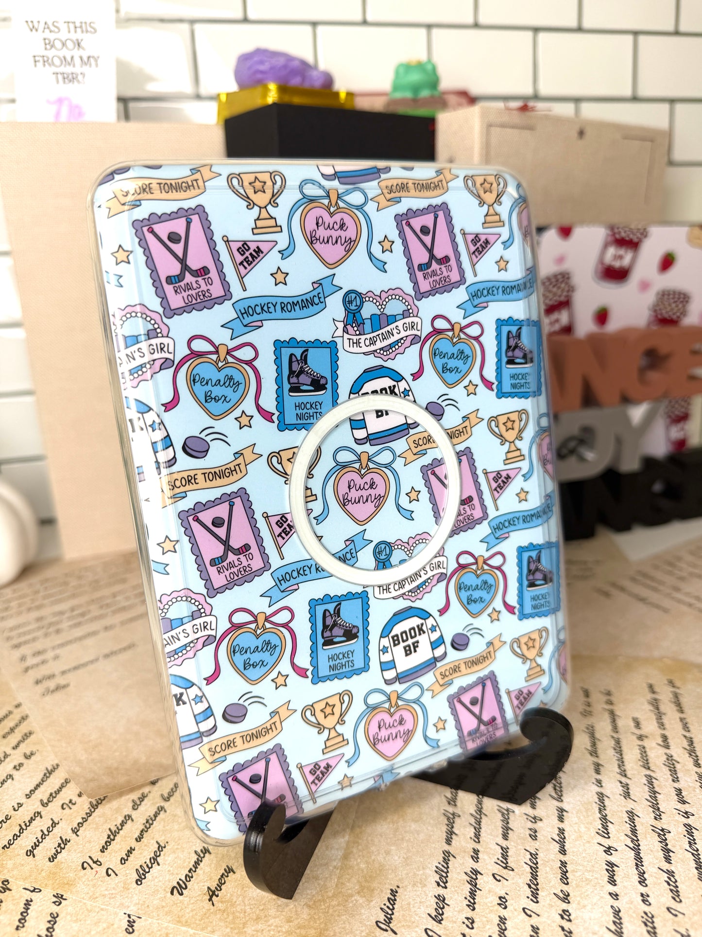Hockey Romance Pattern Kindle Insert