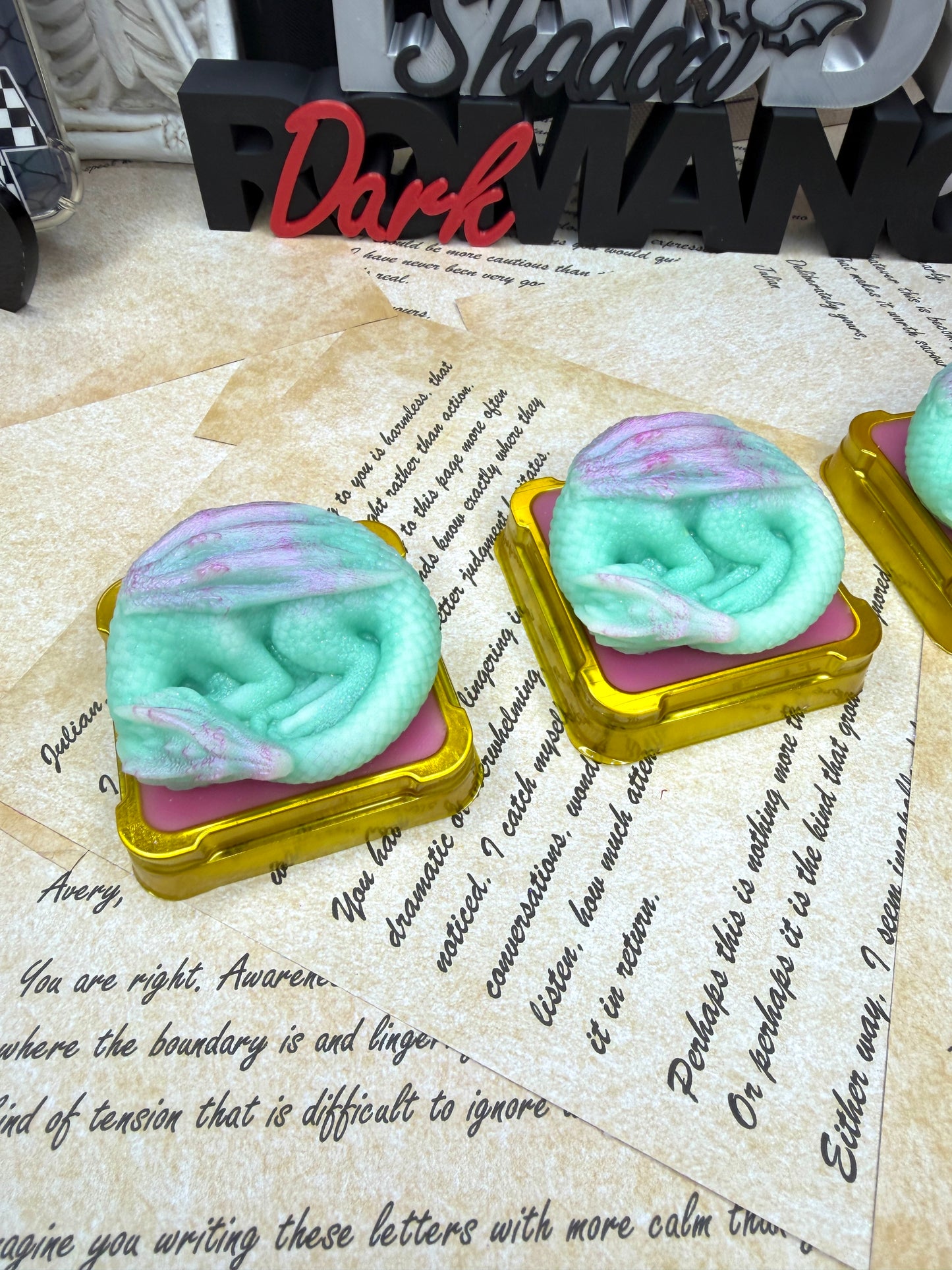 SHAKE YO TAIL FEATHER DRAGON WAX MELT