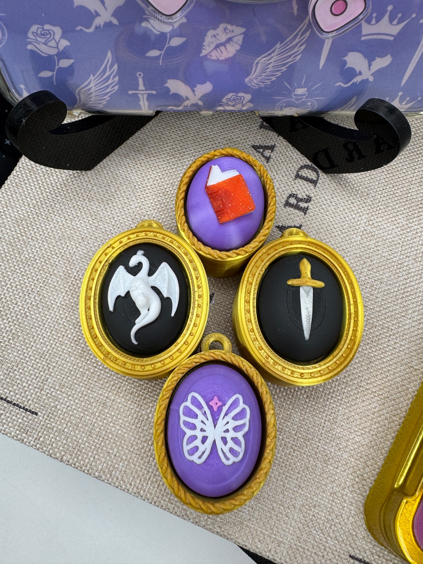 BOOK TACTILE FIDGET CLICKER