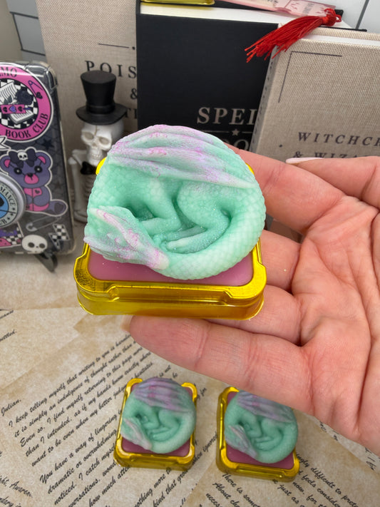 SHAKE YO TAIL FEATHER DRAGON WAX MELT