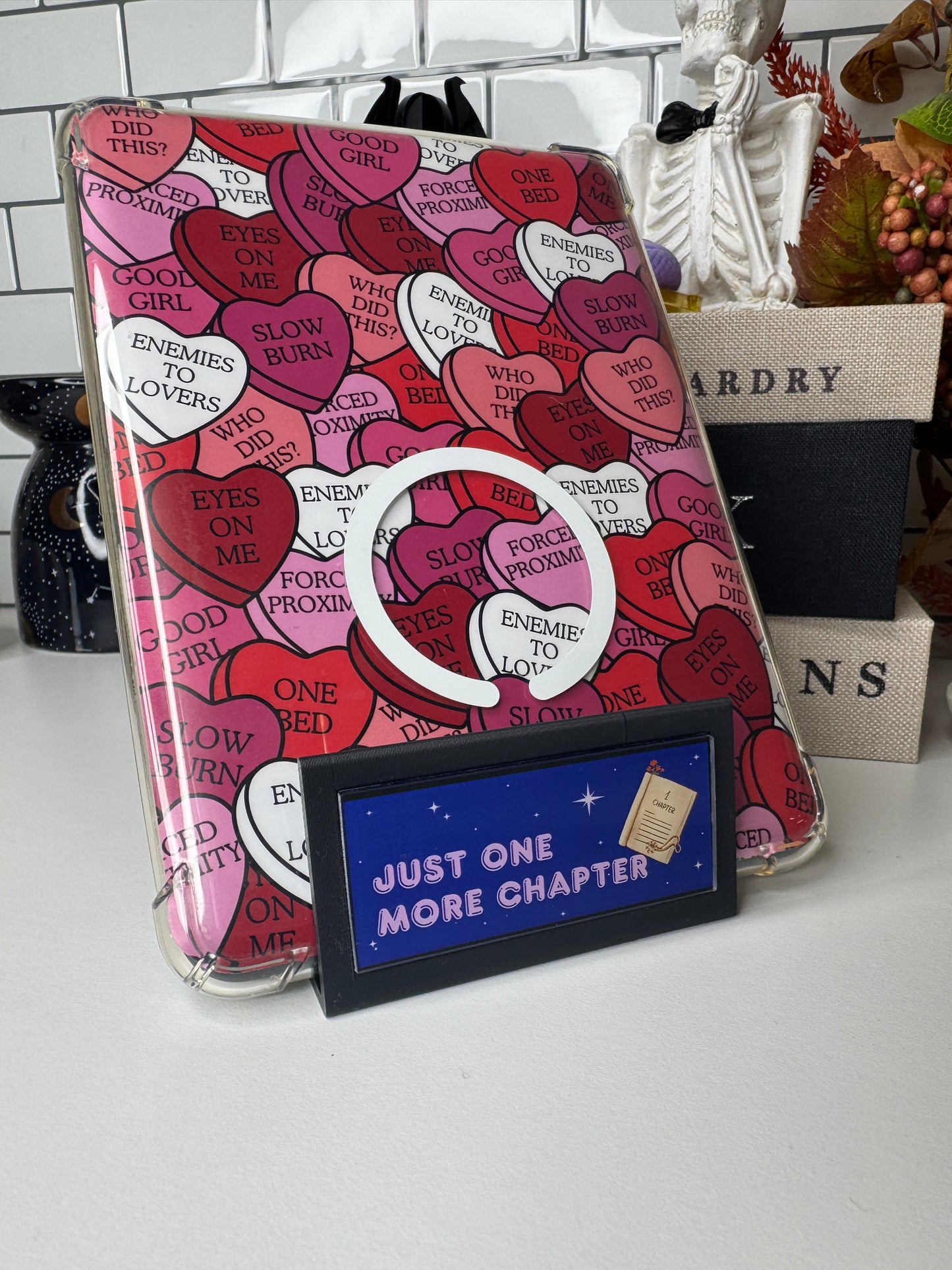 Just One More Chapter eReader Stand