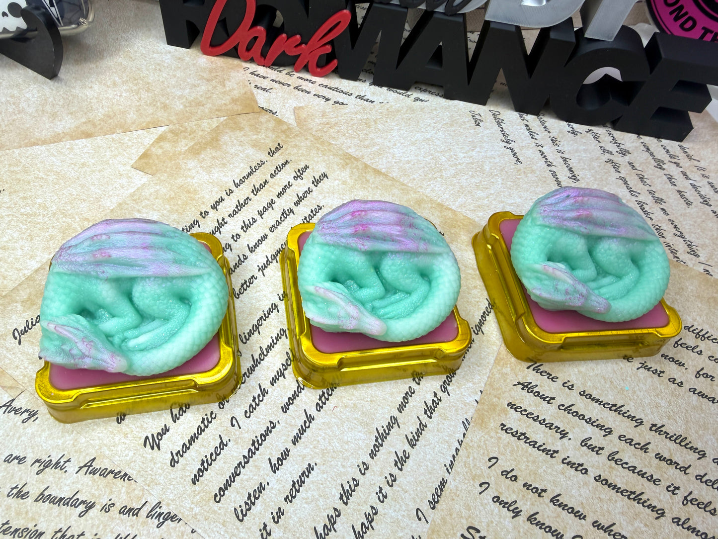SHAKE YO TAIL FEATHER DRAGON WAX MELT