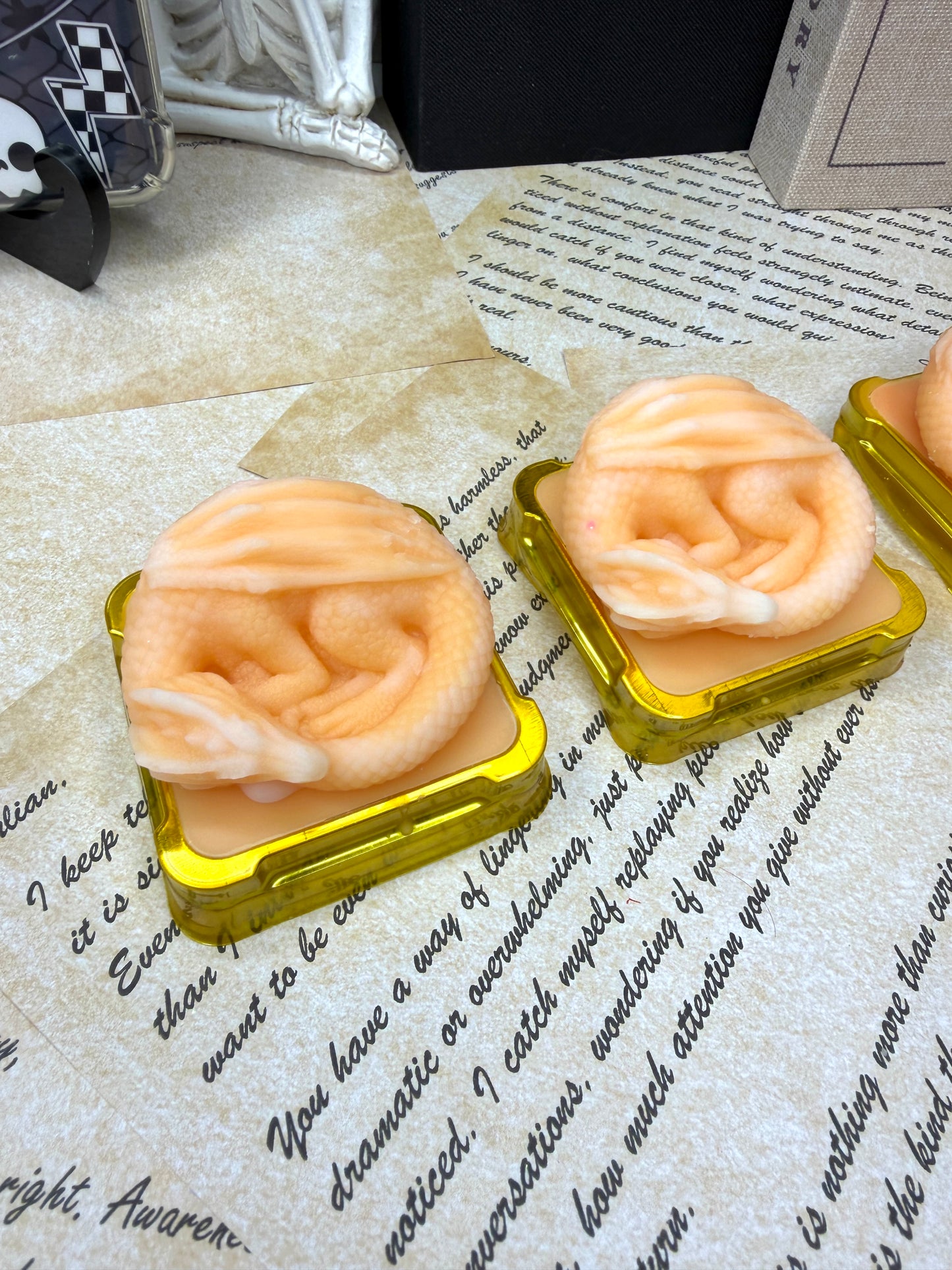 GLOWING HONEY DRAGON WAX MELT